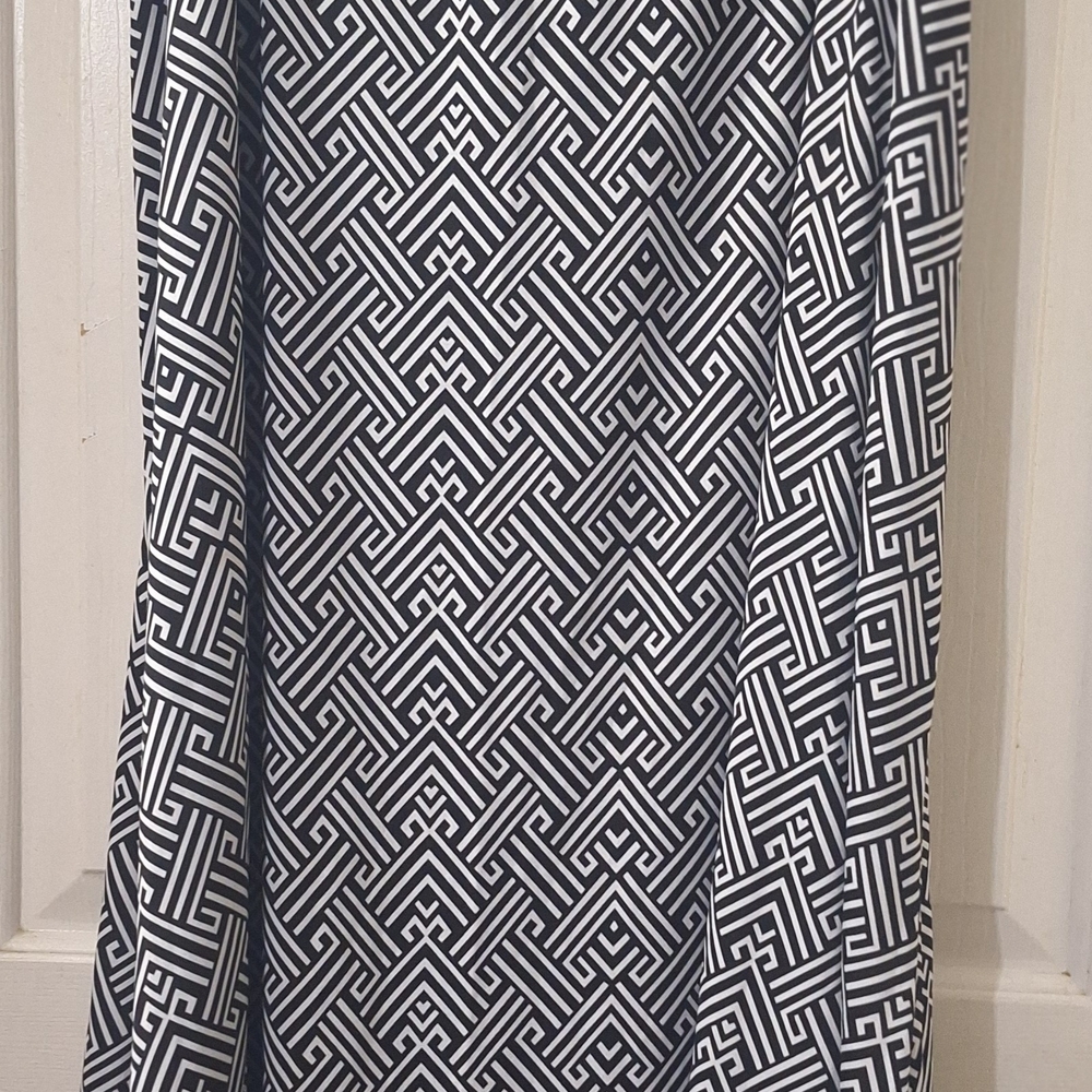 Roz & Ali Black and White Patterned Maxi Skirt
